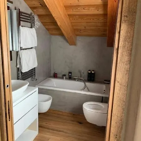 Dom wakacyjny 5 Bedroom Luxury Villa